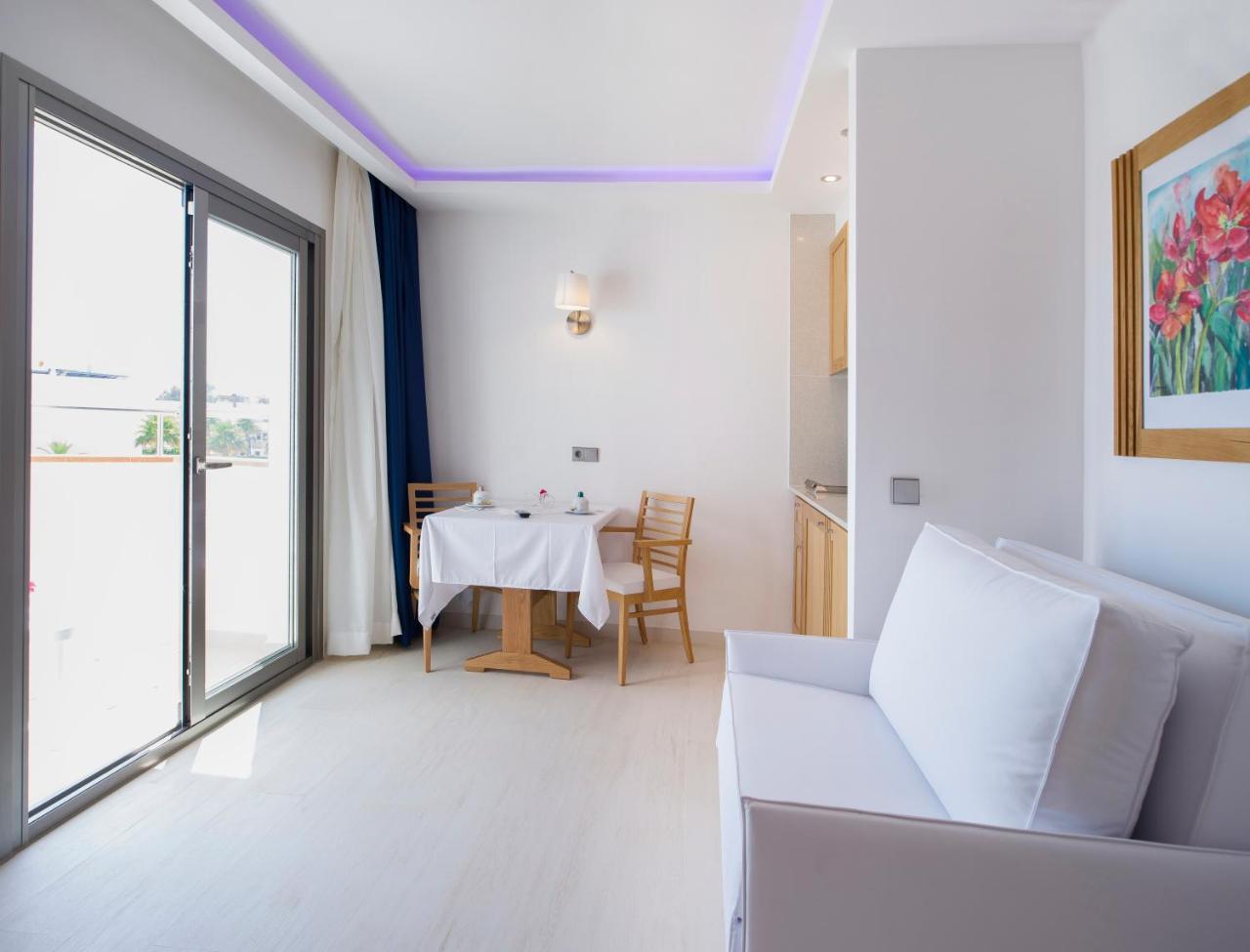 My Way Luxury Ibiza Studio - Ab Group Playa d'en Bossa Exteriör bild