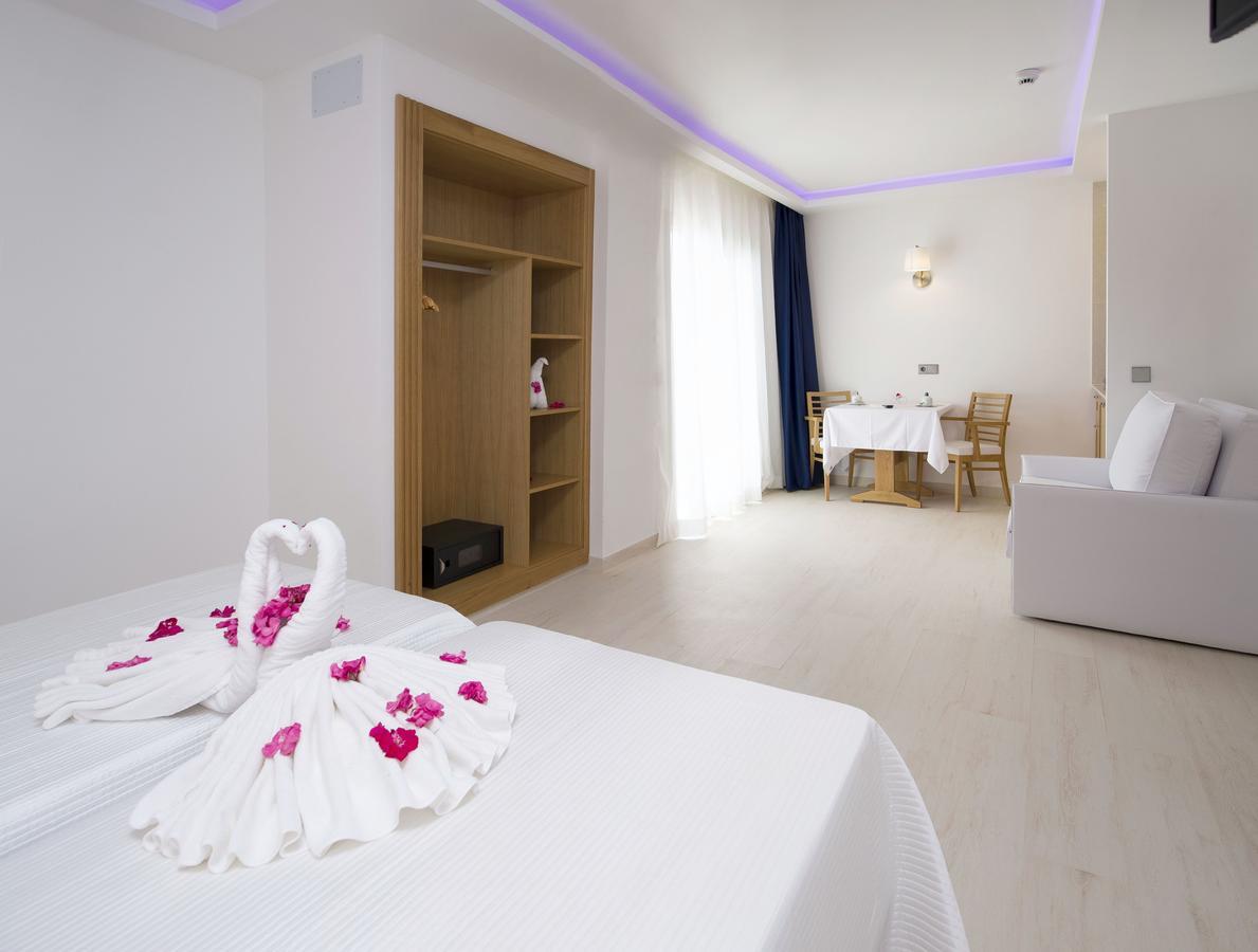 My Way Luxury Ibiza Studio - Ab Group Playa d'en Bossa Exteriör bild