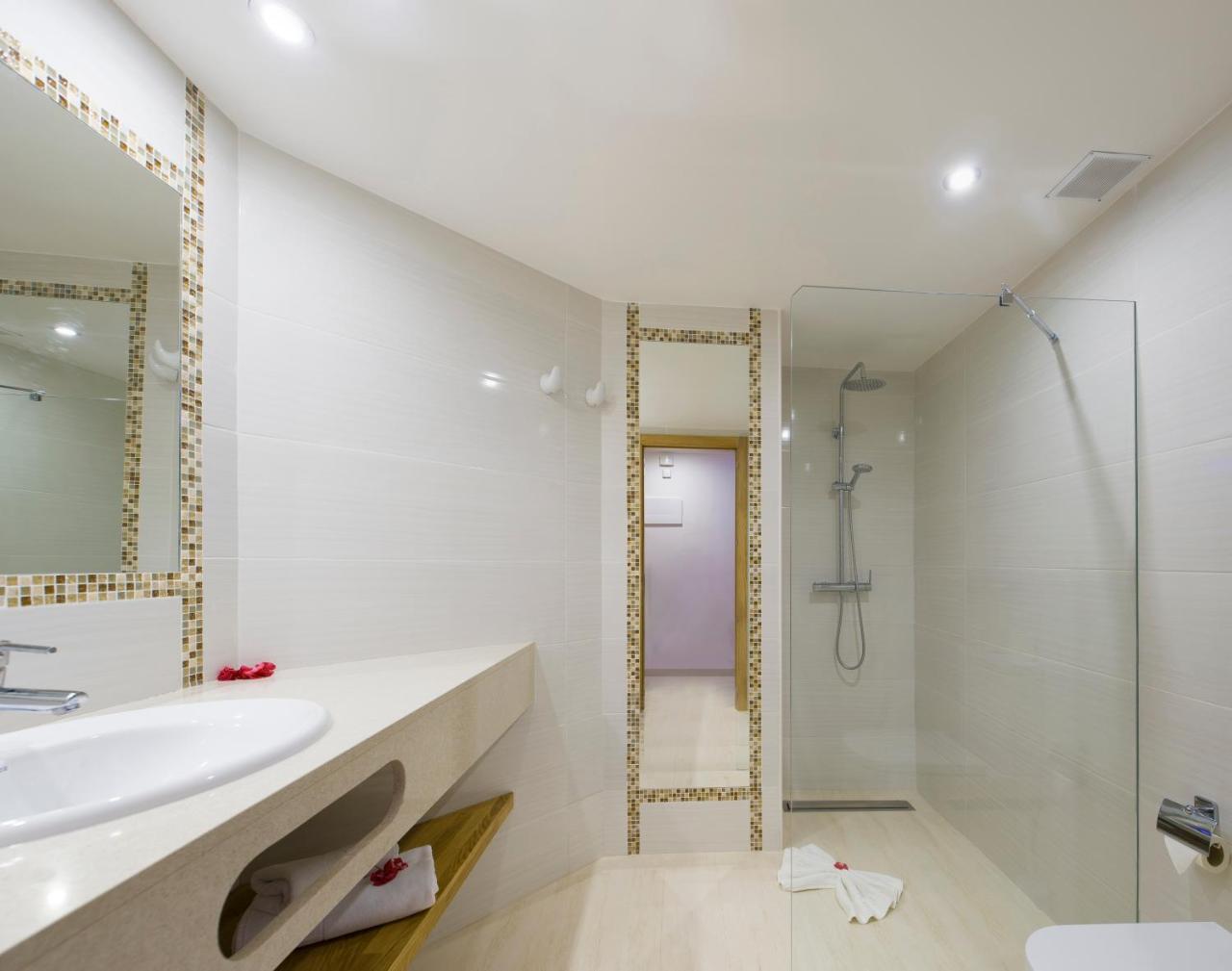 My Way Luxury Ibiza Studio - Ab Group Playa d'en Bossa Exteriör bild
