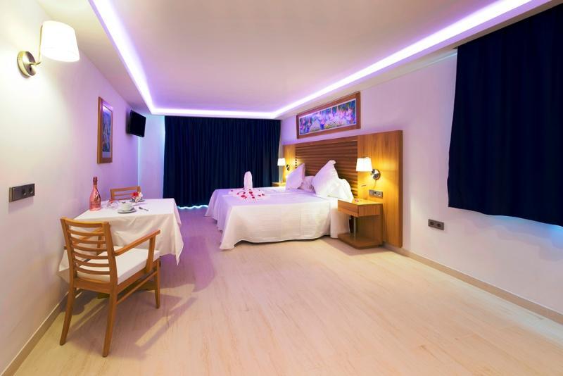 My Way Luxury Ibiza Studio - Ab Group Playa d'en Bossa Exteriör bild