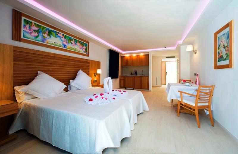 My Way Luxury Ibiza Studio - Ab Group Playa d'en Bossa Exteriör bild